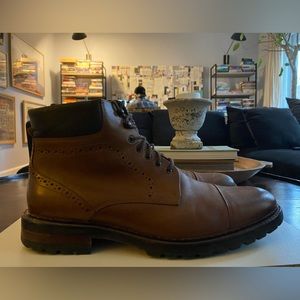 Johnston & Murphy Tan and Black Chukka Boots